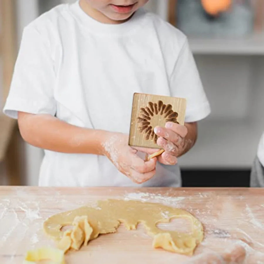 SHXI Wooden Cookie Mold 3D Embossing Baking Tool For Holidays