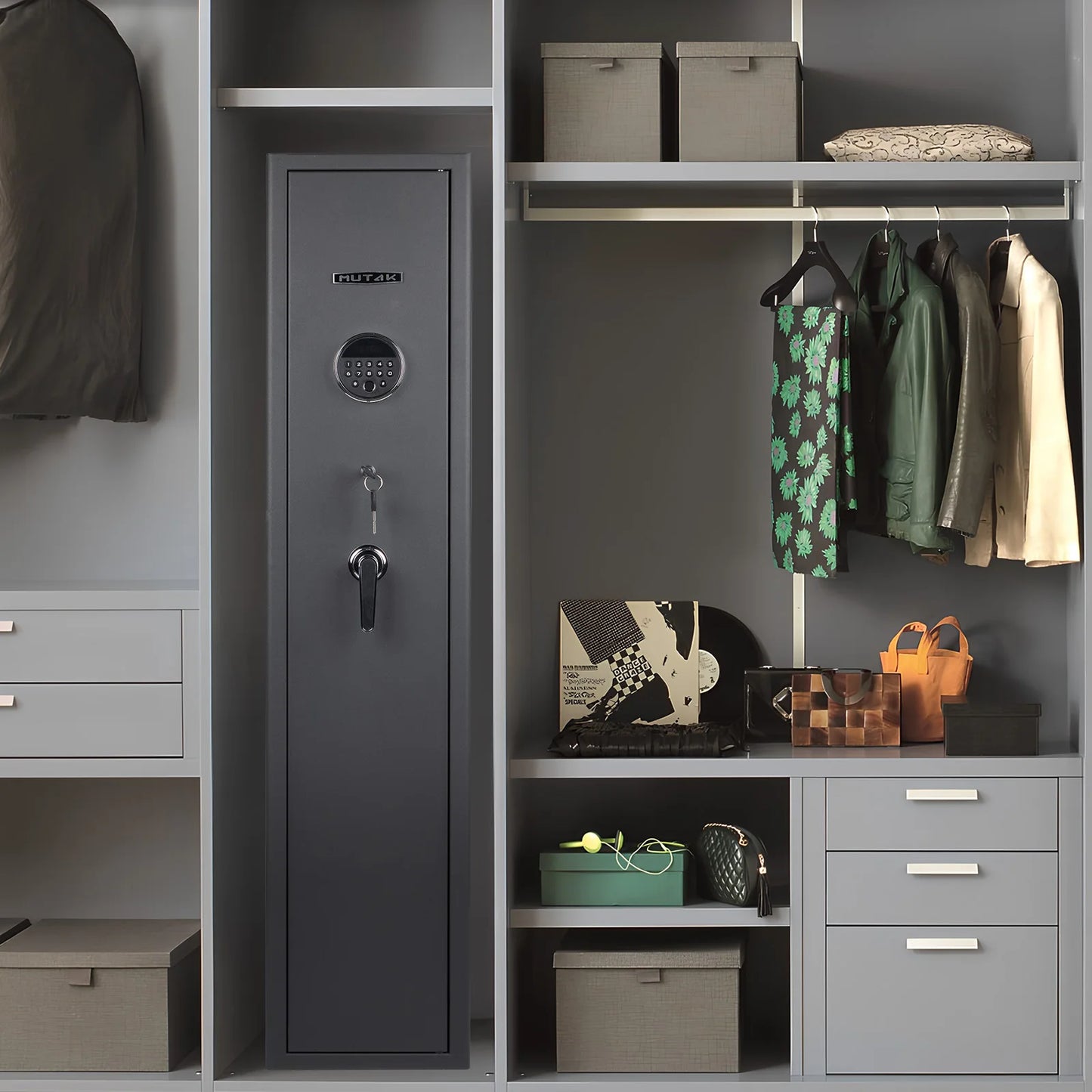 Biometric Gun Safe For Rifles And Pistols With Removable Shelf